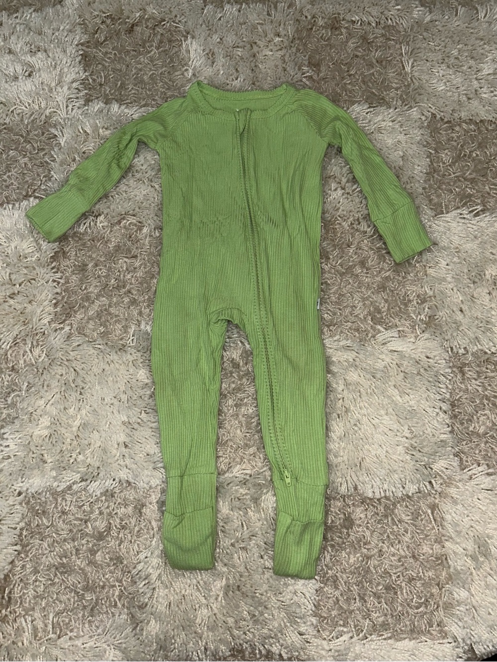 Ribbed zippy